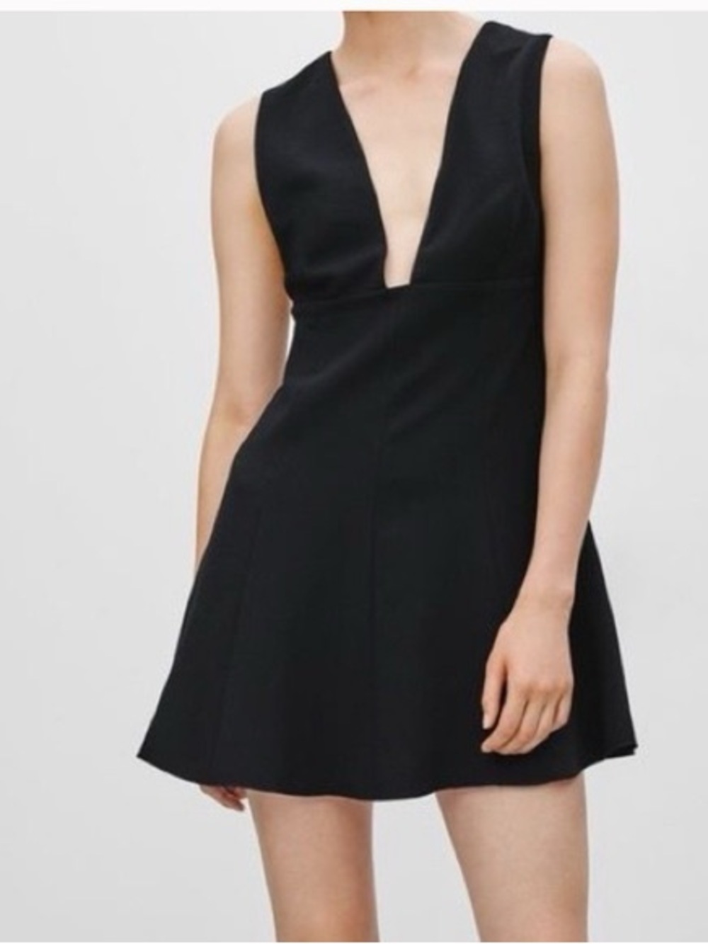 Wilfred Teal V-Neck Sleeveless Dress Great Condition size 6